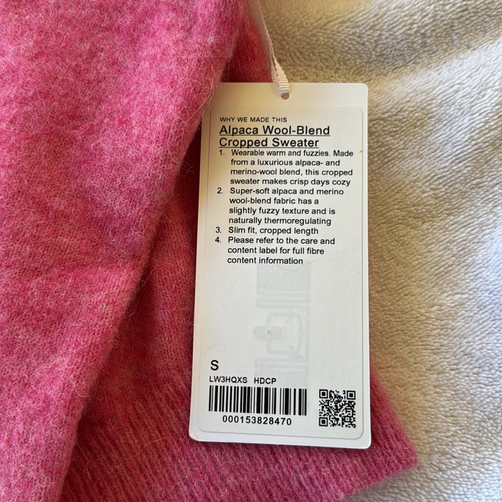 NWT Alpaca Wool Blend Cropped Sweater. Small. Hot Pink. - Picture 2 of 5